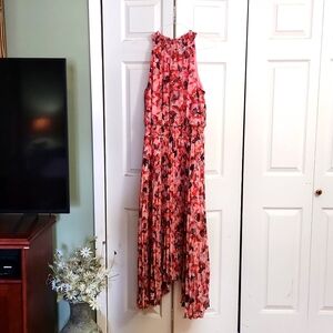 Gorgeous, long pleated White House Black Market dress